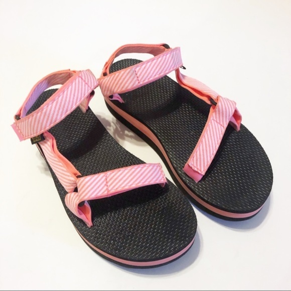 Teva Flatform Sandals - Picture 1 of 7